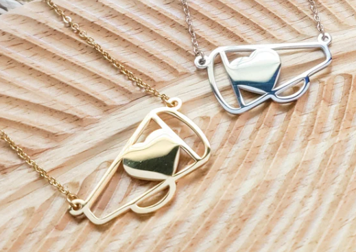Cheer megaphone with heart in silver or gold engravable